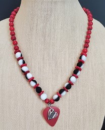 Picture of Wavy Heart necklace